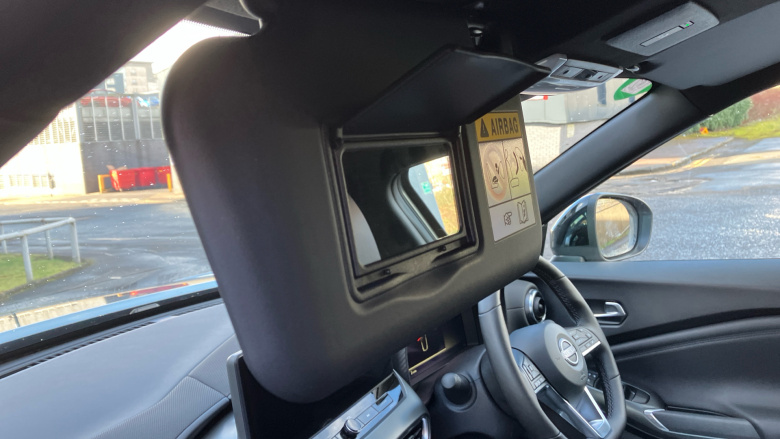 Nissan Juke 1.0 DiG-T N-Connecta 5dr Petrol Hatchback